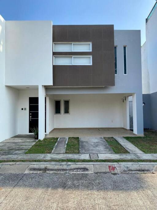 Victoria'S Beach House Alvarado Luaran gambar